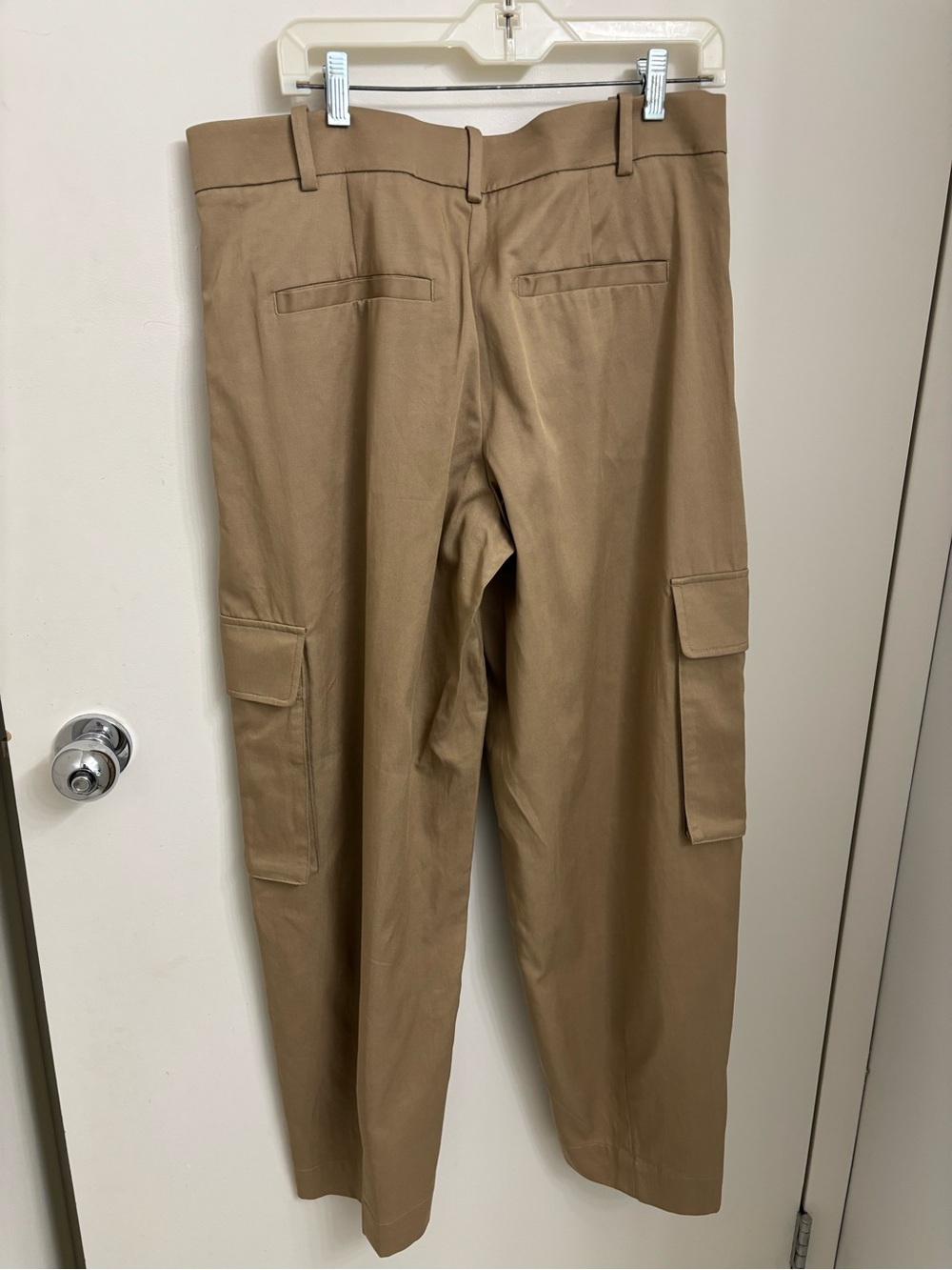 Everlane Cargo Trousers NWT - Picture 5 of 12
